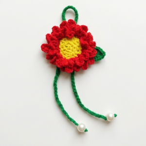 Handmade Crochet Red Flower Adjustable Hair Band – Pearl Drops ke Saath
